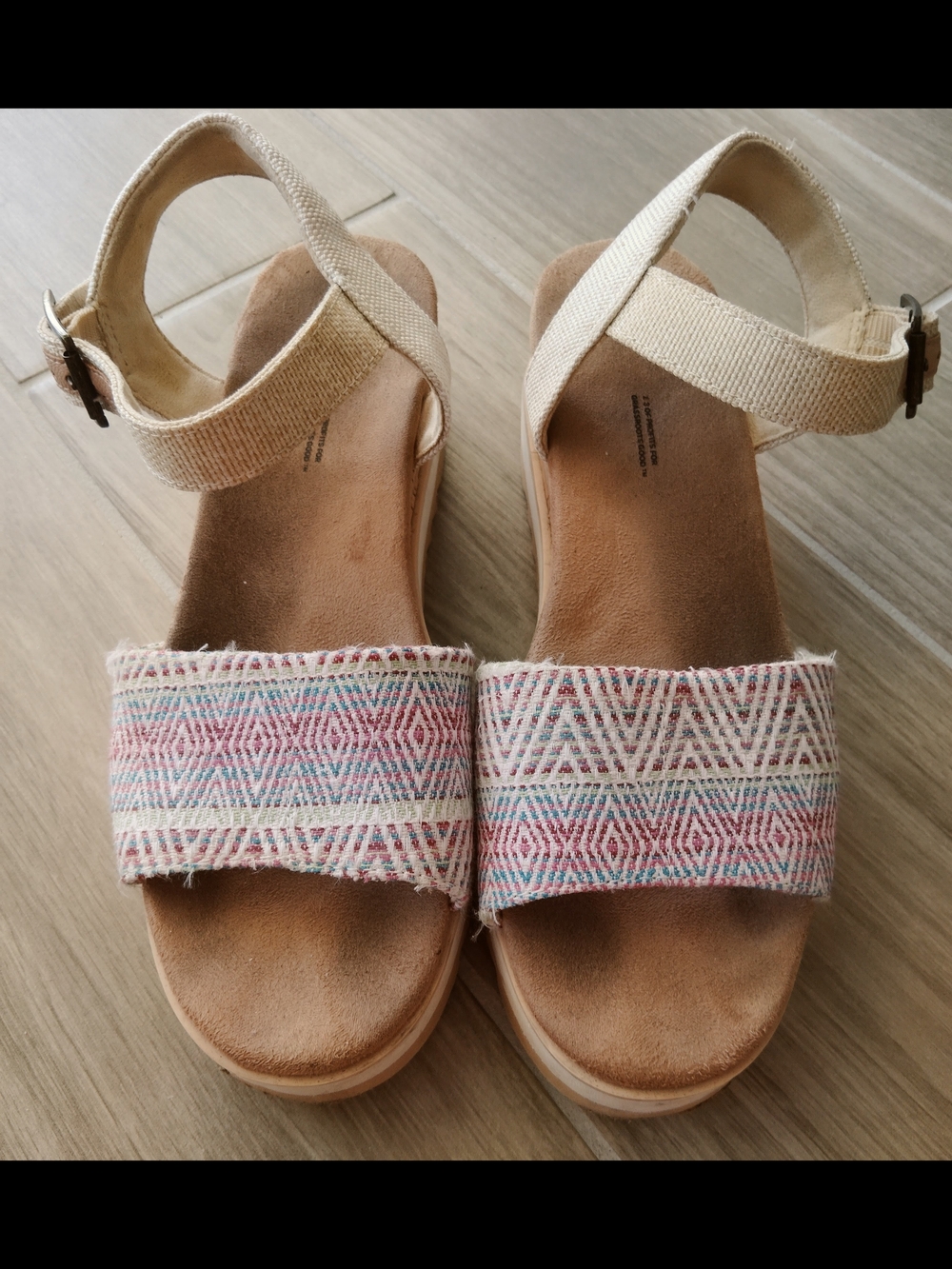 Toms Beige Ankle-Strap Sandals with  Diamond Aztec Patterned Fabric Front Strap